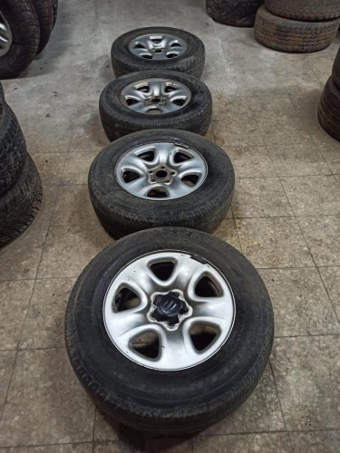 JUEGO LLANTAS Suzuki GRAND VITARA (JB/JT) 
