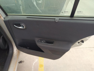MANDO ELEVALUNAS TRASERO DERECHO