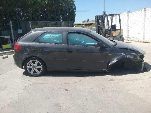 AUDI A3 (8P1) — vehículo donante para recambios 