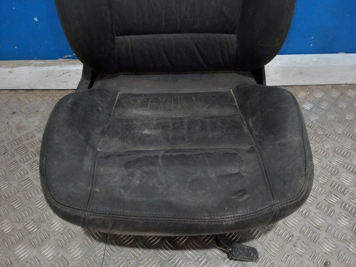  ASIENTO DELANTERO DERECHO 