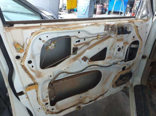  NISSAN TERRANO II (R20) 