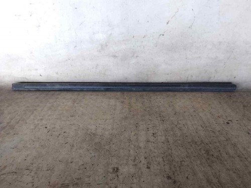 MOLDURA BMW SERIE 3 BERLINA (E36) 