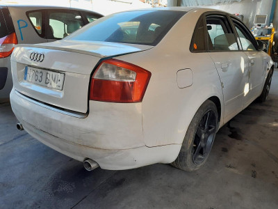 AUDI A4 BERLINA (8E)