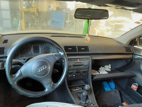AUDI A4 BERLINA (8E) — автомобиль-донор на запчасти 