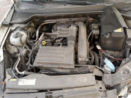 SEAT LEON (5F1) — vehículo donante para recambios 