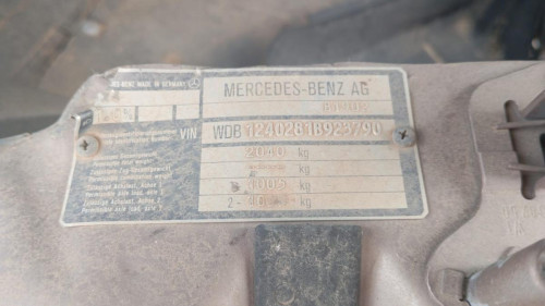  MERCEDES-BENZ CLASE E (BM 124) FAMILIAR 