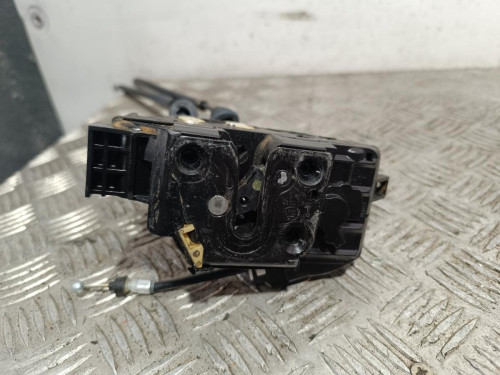 CERRADURA PUERTA DELANTERA IZQUIERDA 