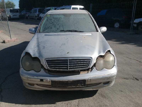  MERCEDES-BENZ CLASE C (BM 203) BERLINA 