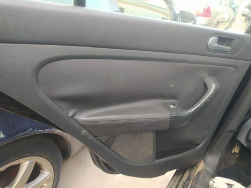 GUARNECIDO PUERTA TRASERA IZQUIERDA Volkswagen GOLF PLUS V (5M1) 