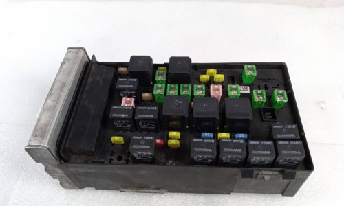  CAJA RELES / FUSIBLES CHRYSLER VOYAGER (RG) 