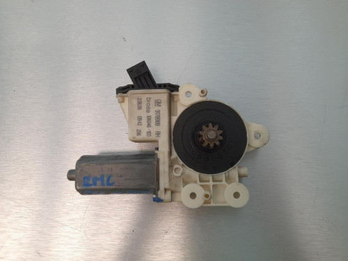  MOTOR ELEVALUNAS DELANTERO DERECHO OPEL VECTRA C BERLINA 