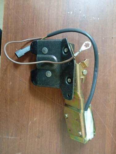 CERRADURA MALETERO / PORTON 