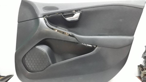 GUARNECIDO PUERTA DELANTERA DERECHA VOLVO V40 