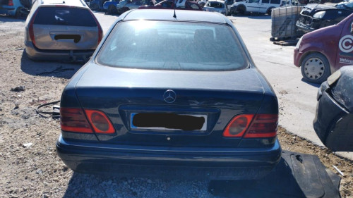 MERCEDES-BENZ CLASE E (BM 210) BERLINA — Donor Vehicle for Used Parts 