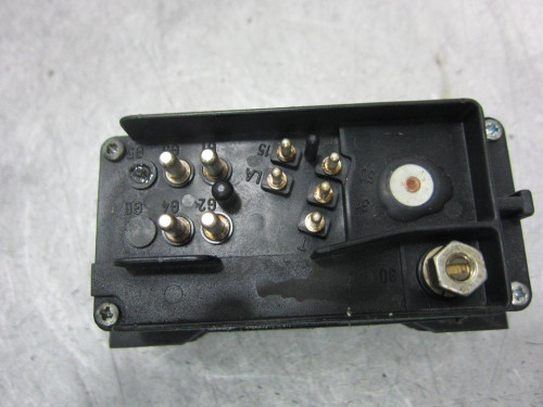 CAJA PRECALENTAMIENTO Mercedes-Benz CLASE 124 (BM 124) BERLINA 