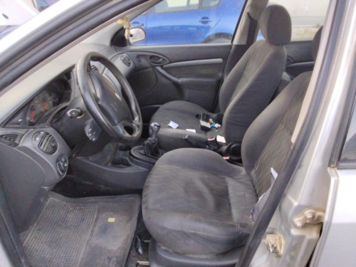 FORD FOCUS BERLINA (CAK) — vehículo donante para recambios 