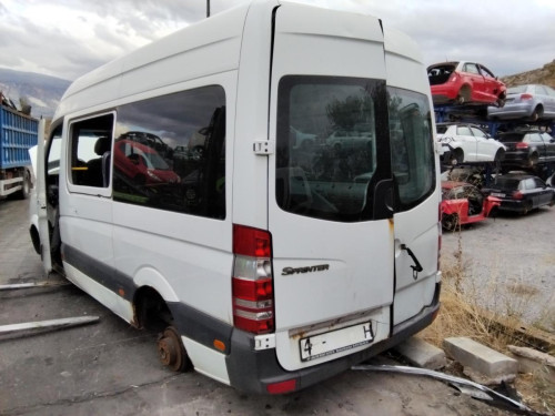  MERCEDES-BENZ SPRINTER II CAMIÓN DOKA 