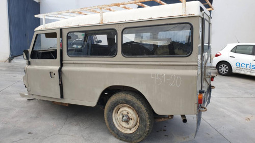  LAND ROVER 