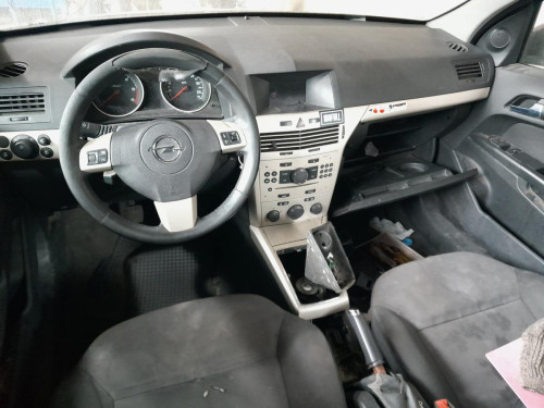  OPEL ASTRA H BERLINA 