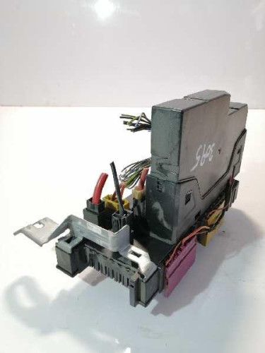 CAJA RELES / FUSIBLES MERCEDES-BENZ CLASE E (BM 212) LIM. 