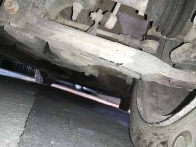 BRAZO SUSPENSION INFERIOR DELANTERO IZQUIERDO