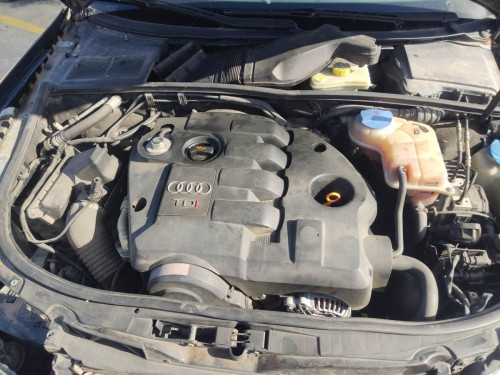  AUDI A4 BERLINA (8E) 