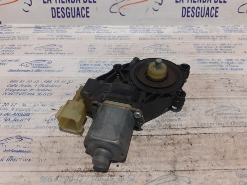  MOTOR ELEVALUNAS DELANTERO IZQUIERDO 