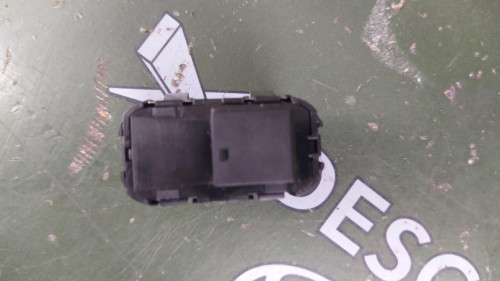 MANDO ELEVALUNAS DELANTERO DERECHO PORSCHE CAYENNE (TIPO 92A) 