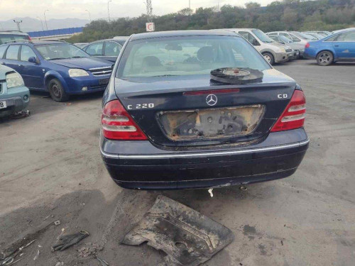  MERCEDES-BENZ CLASE C (BM 203) BERLINA 