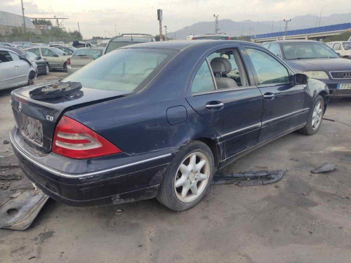  MERCEDES-BENZ CLASE C (BM 203) BERLINA 