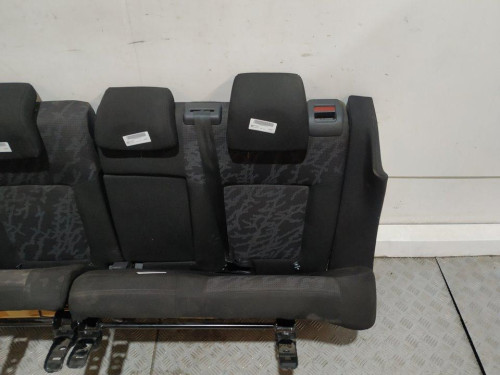  ASIENTOS TRASEROS PEUGEOT 3008 