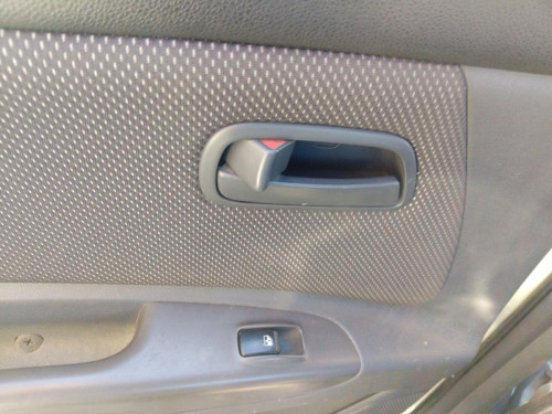 MANETA INTERIOR TRASERA IZQUIERDA Kia RIO (JB) 