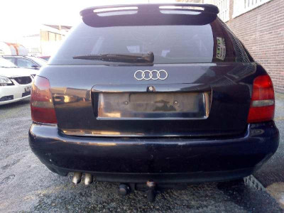 AUDI A4 AVANT (B5)