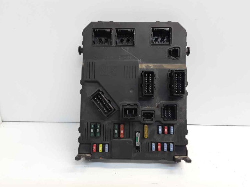 CAJA RELES / FUSIBLES CITROEN XSARA PICASSO 