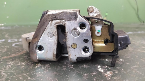 CERRADURA PUERTA TRASERA DERECHA TOYOTA LAND CRUISER (J12) 
