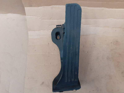 PEDAL ACELERADOR