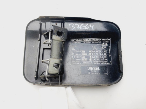 TAPA EXTERIOR COMBUSTIBLE MERCEDES-BENZ CLASE S (BM 220) BERLINA 