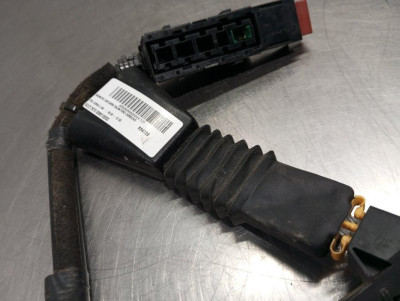 ENGANCHE CINTURON DELANTERO DERECHO