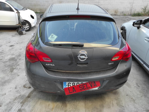 OPEL ASTRA J BERLINA 5P — автомобиль-донор на запчасти 