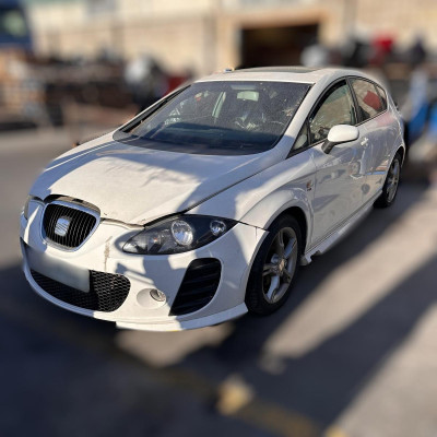 SEAT LEON (1P1)