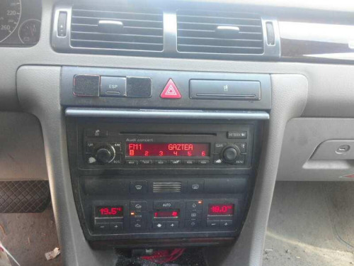 AUDI A6 BERLINA (4B2) 