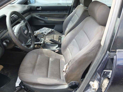  AUDI A4 BERLINA (B5) 