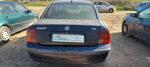 VOLKSWAGEN PASSAT BERLINA (3B2) — автомобиль-донор на запчасти 