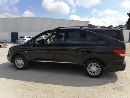 SSANGYONG RODIUS — Donor Vehicle for Used Parts 