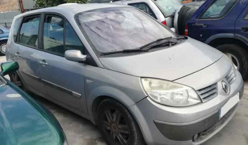  RENAULT MEGANE II BERLINA 5P 
