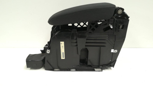  APOYABRAZOS CENTRAL VOLKSWAGEN GOLF VI (5K1)(10.2008) 
