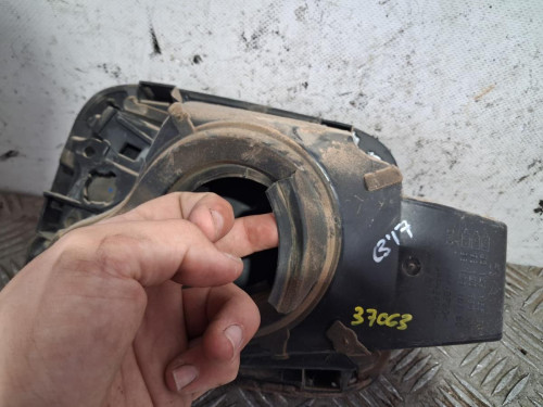 TAPA EXTERIOR COMBUSTIBLE 