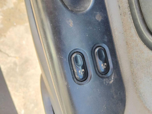 MANDO ELEVALUNAS DELANTERO IZQUIERDO Renault Laguna (B56)(1994->) Renault Laguna (B56)(1994->) 
