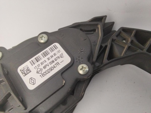 PEDAL ACELERADOR 