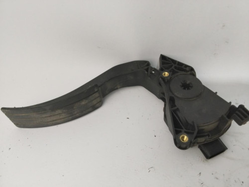 PEDAL ACELERADOR 